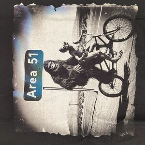 NWT Sasquatch And Alien Biking Tee